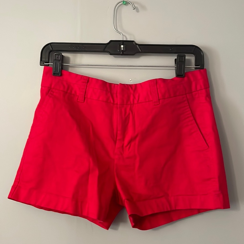 Red gap shorts